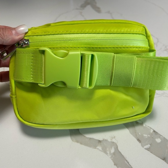 Crossbody Bum Bag by Poshmark - Picture 3 of 6